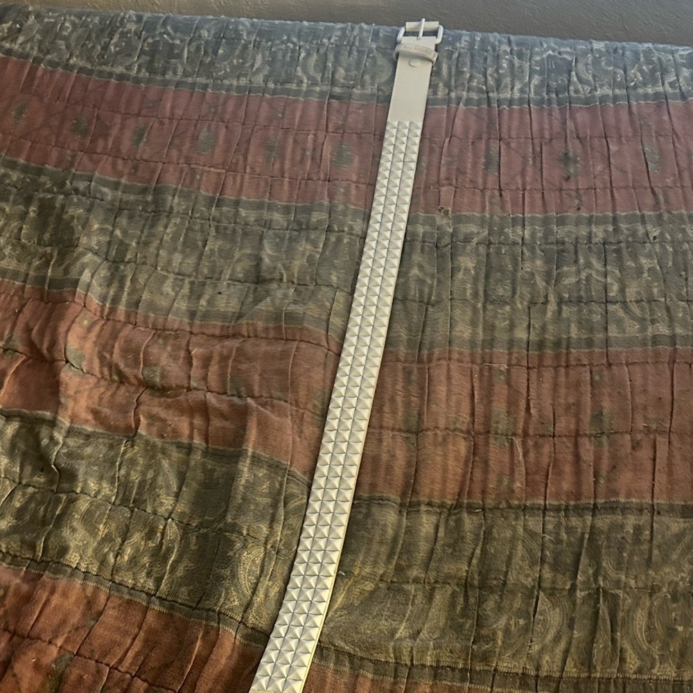 Y2K white checkered belt